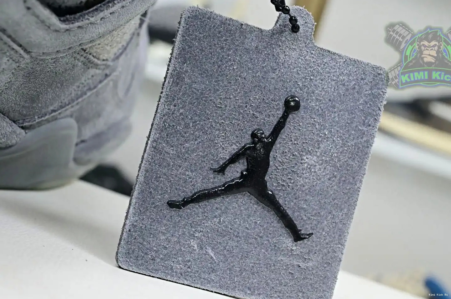 Kimikick retro Jordan kaws Air Jordan 4 0820